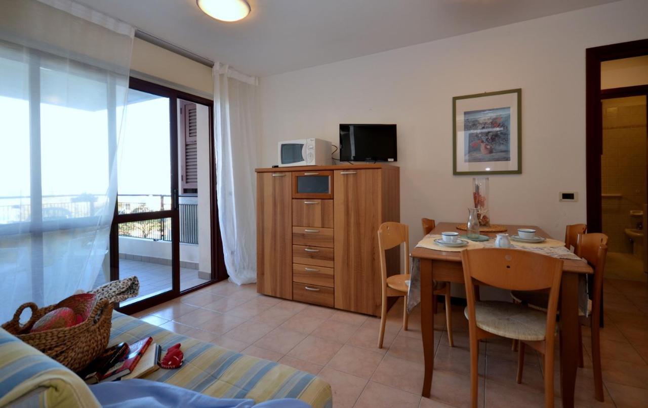 Residenza Porta Del Mare Leilighet Lignano Sabbiadoro Eksteriør bilde